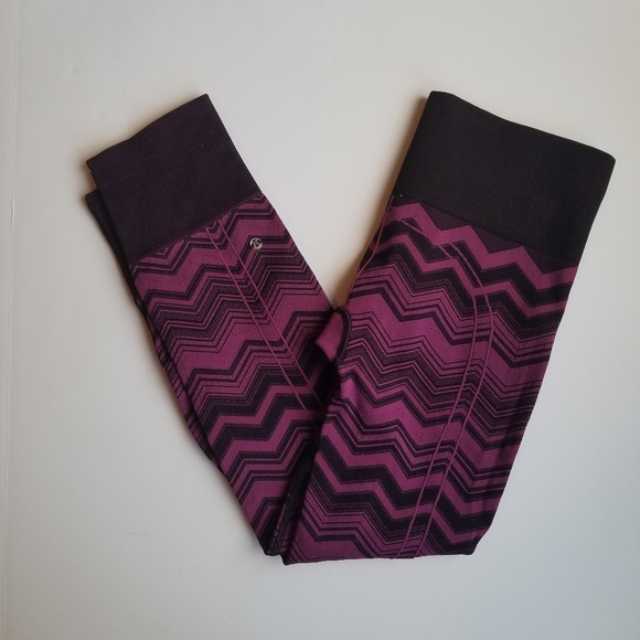 Lululemon Ebb To Street Chevron Purple Seamless Leggings Pant 8 - Picture 2 of 7